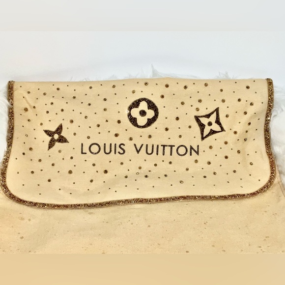 Louis Vuitton Dust Bag Embellished with Crystals 15.5” x 19” - Picture 5 of 13